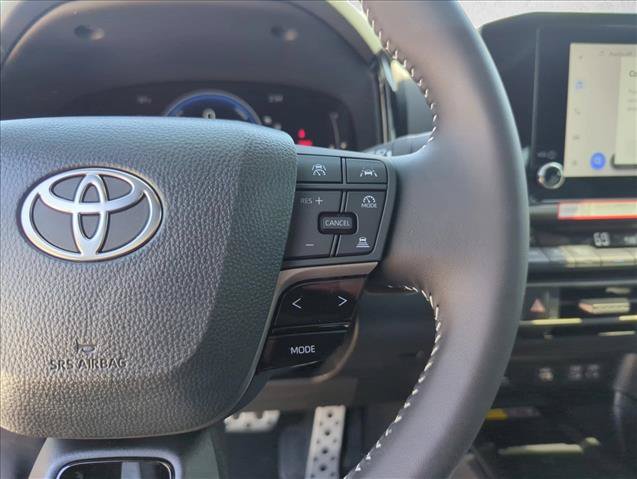 Used 2026 Toyota Camry SE w/ Convenience Package FWD image 16