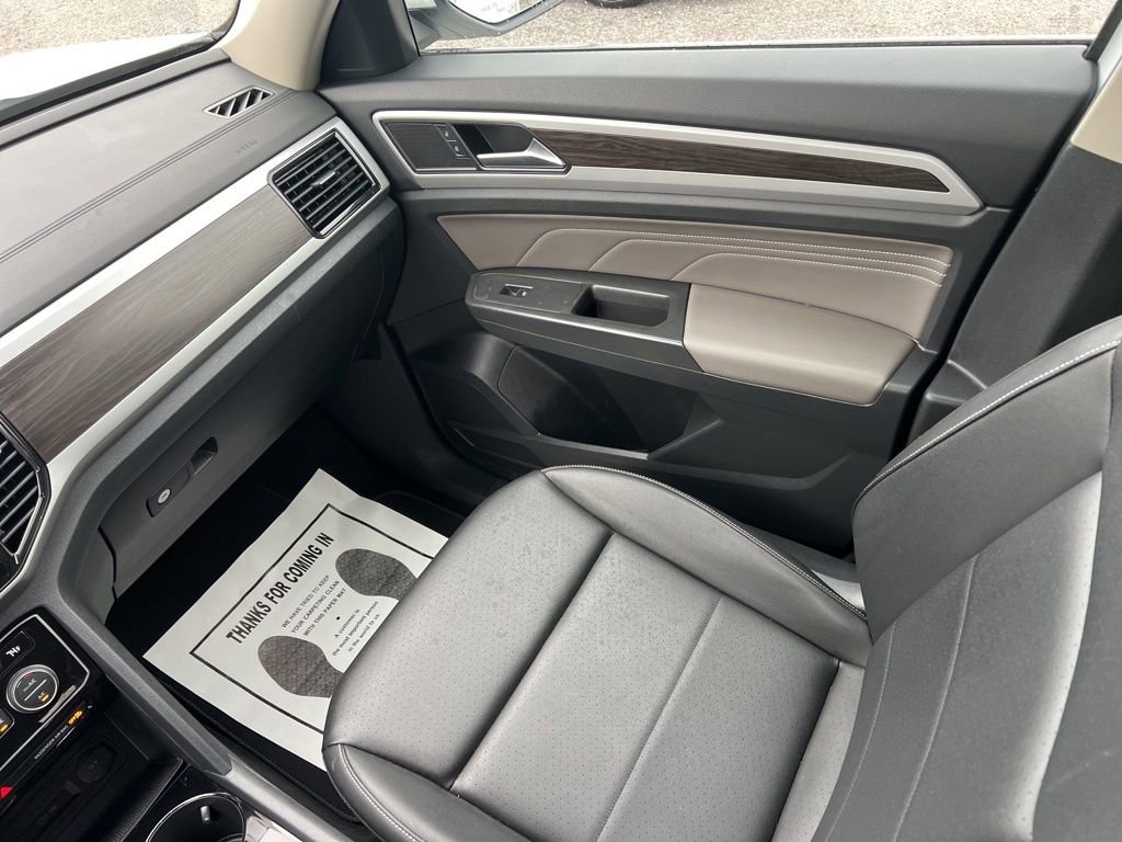 Used 2023 Volkswagen Atlas SE image 27