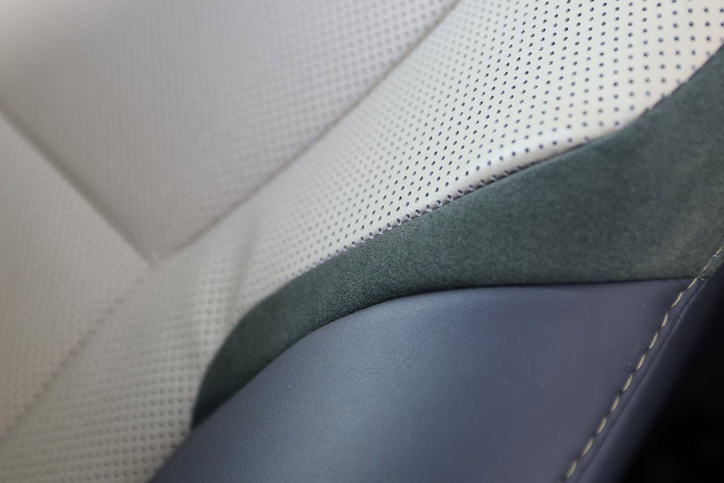 Used 2024 Lexus GX 550 image 36