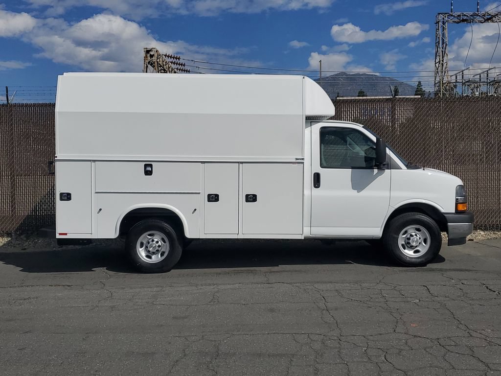 New 2025 Chevrolet Express 3500 w/ Power Convenience Package RWD image 2