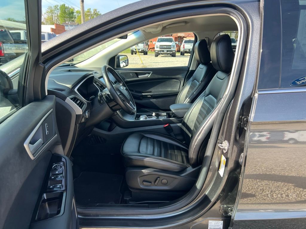 Used 2020 Ford Edge SEL w/ Convenience Package AWD/4WD image 13