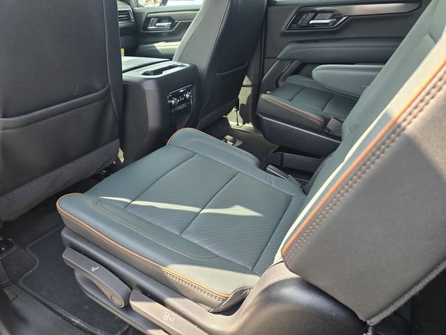 Used 2026 GMC Yukon AT4 AWD/4WD image 14
