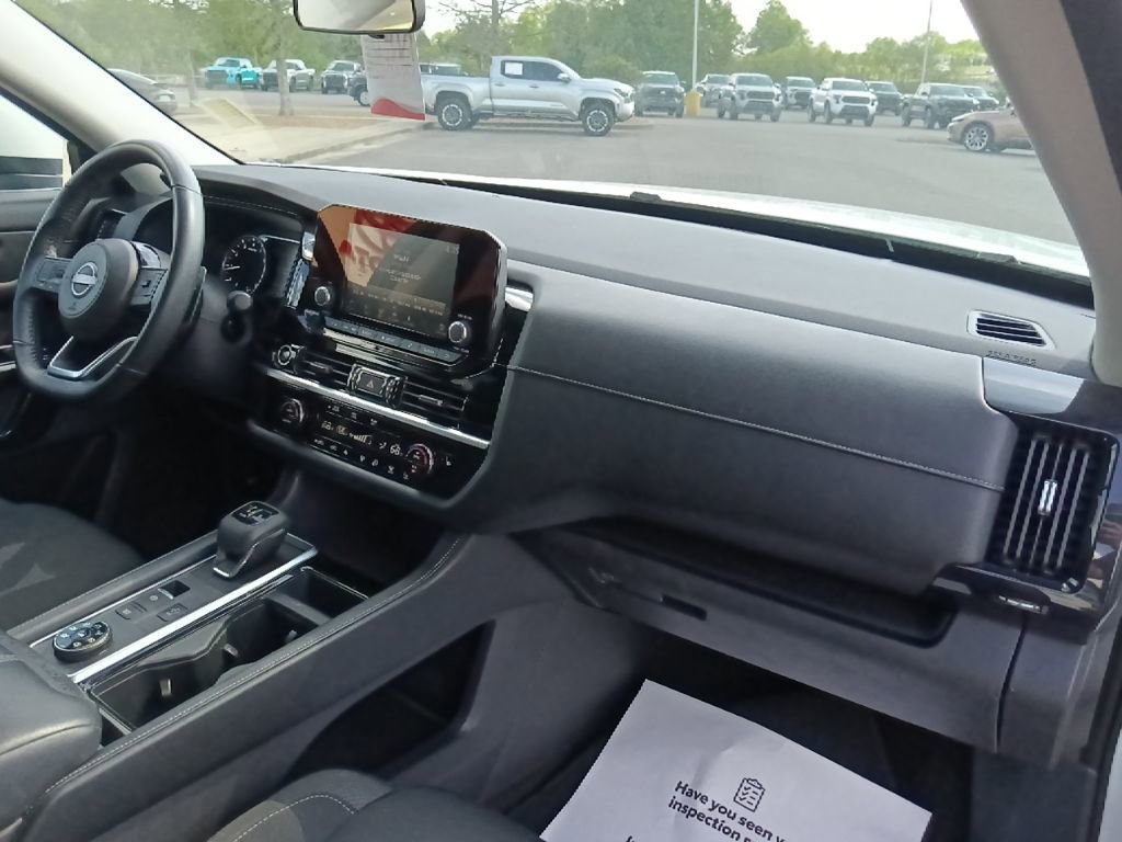 Used 2022 Nissan Pathfinder SV w/ SV Premium Package image 37