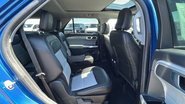 Certified 2022 Ford Explorer XLT w/ Equipment Group 202A AWD/4WD image 13