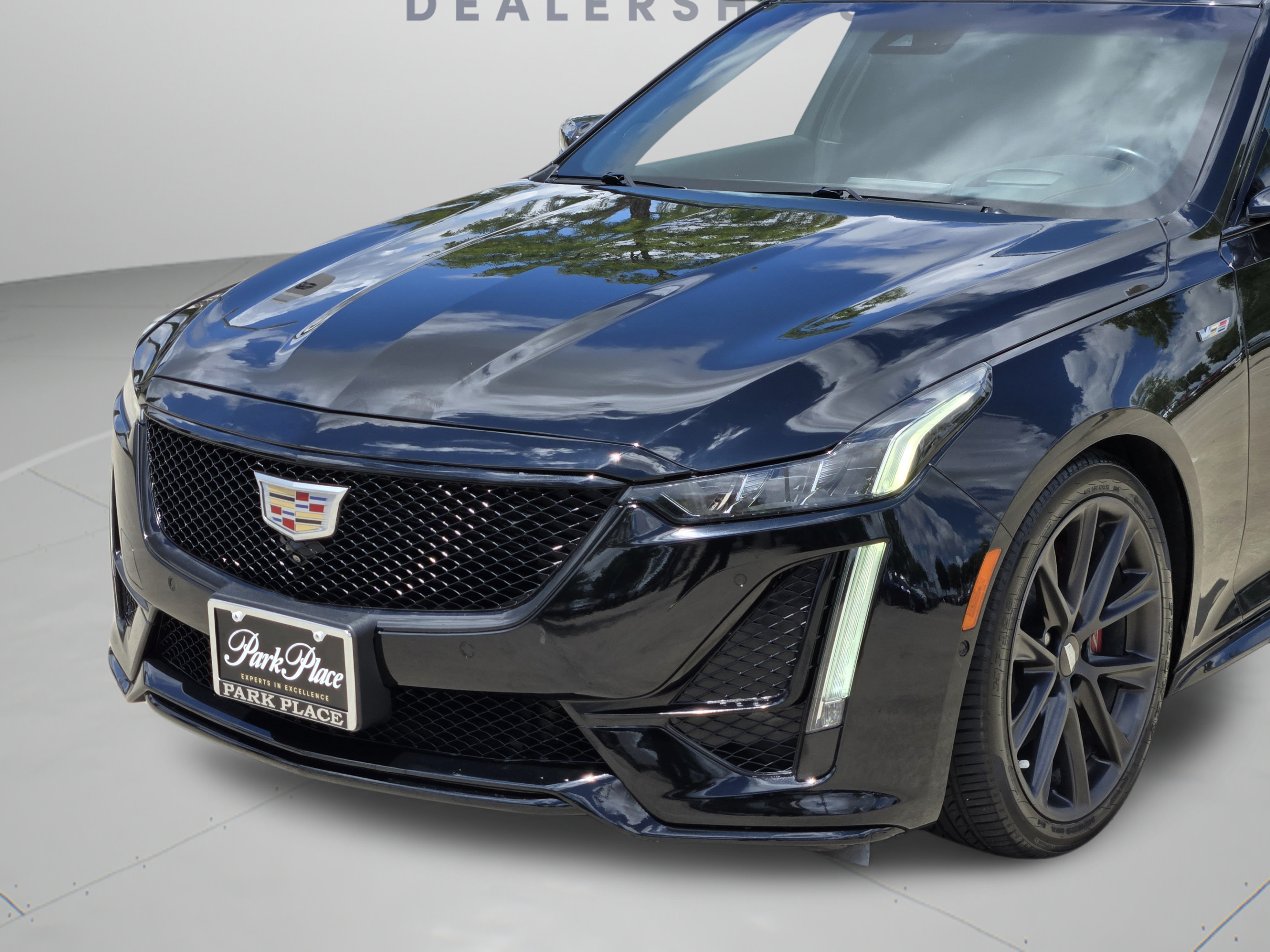 Used 2022 Cadillac CT5 V w/ Premium Package RWD image 35
