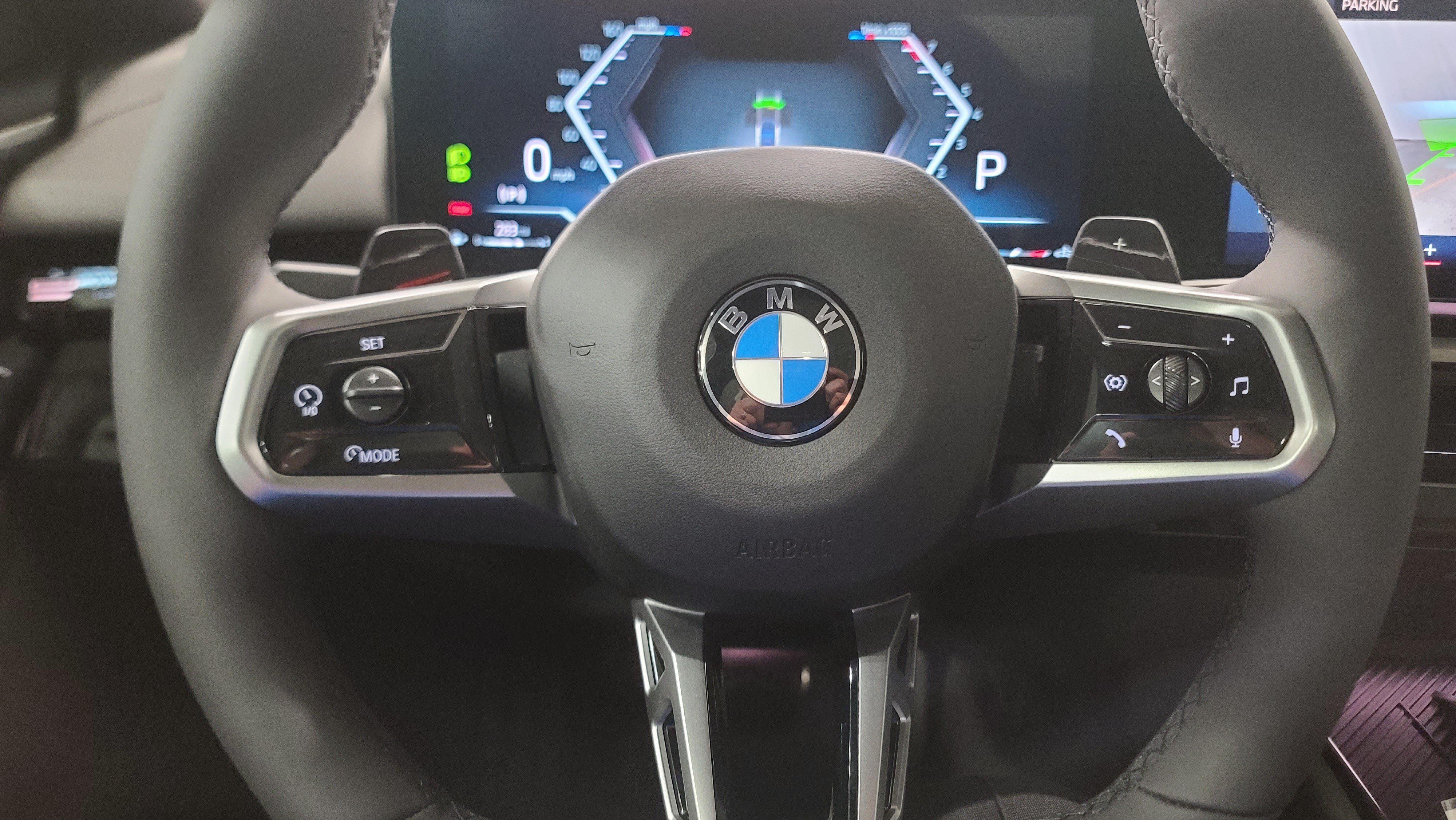 Used 2026 BMW 530i xDrive w/ M Sport Package AWD/4WD image 16