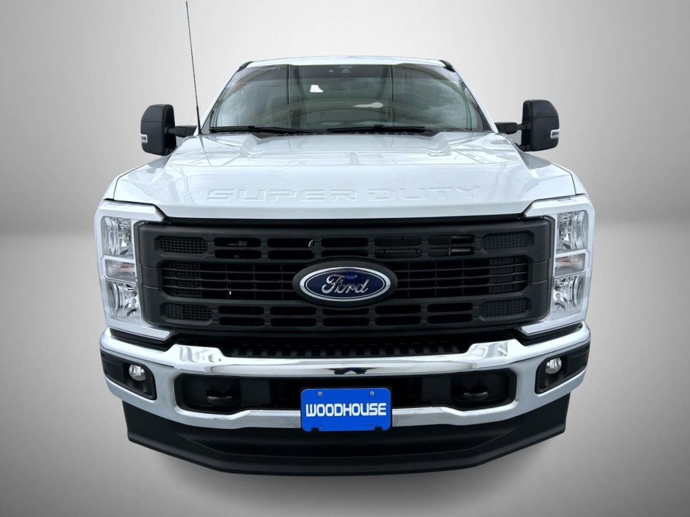 Used 2025 Ford F250 XL w/ XL Chrome Package image 2