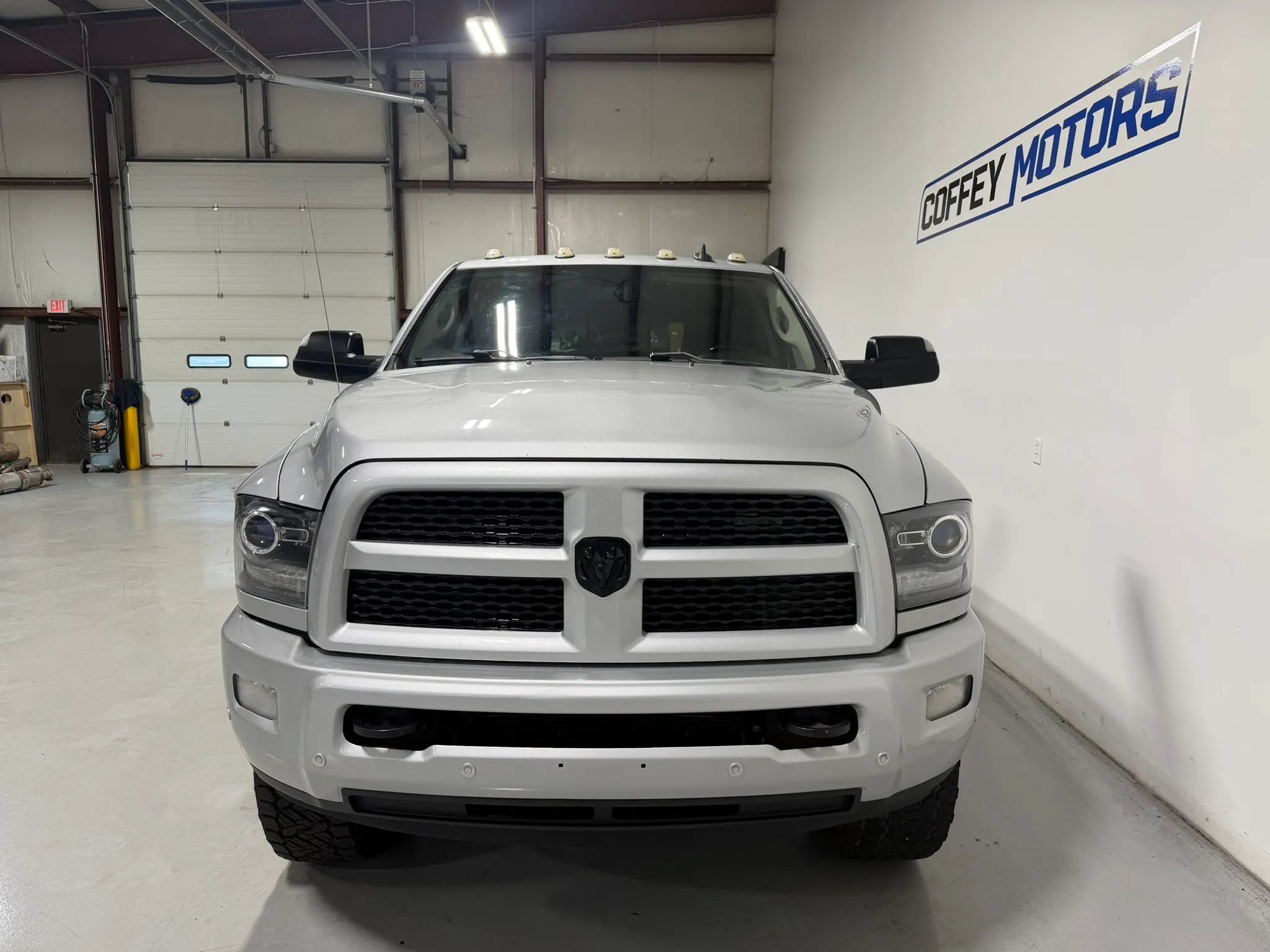 Used 2017 RAM 2500 Laramie w/ Sport Appearance Group AWD/4WD image 8