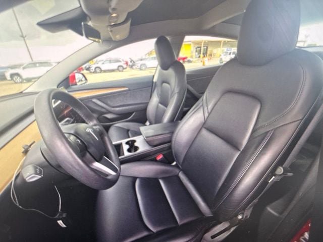 Used 2023 Tesla Model 3 Standard Range RWD image 7