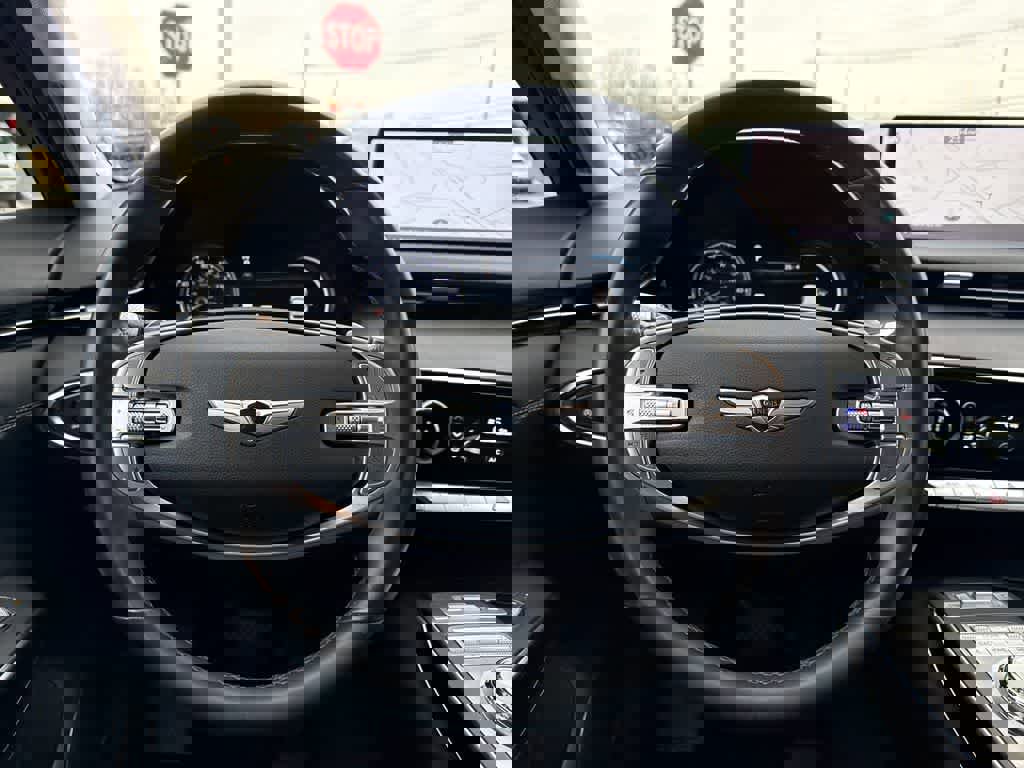 Used 2023 Genesis GV70 2.5T w/ Winter Weather Package image 19