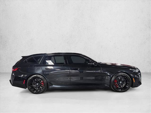 Used 2026 BMW M5 Touring AWD/4WD image 4