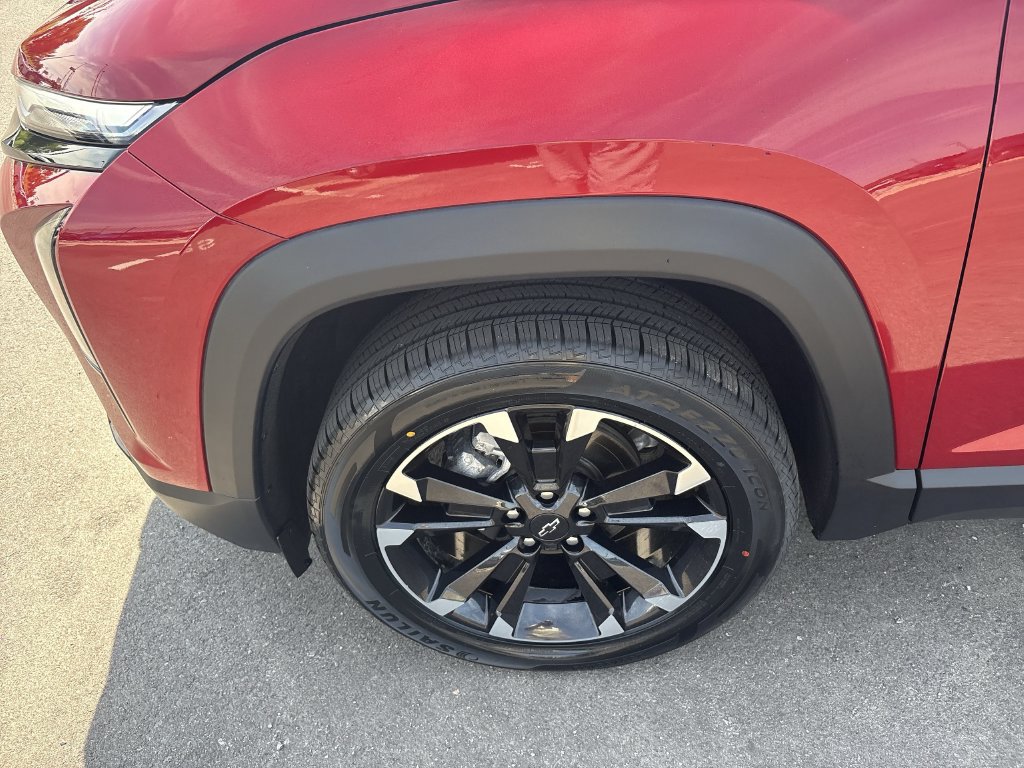 Used 2025 Chevrolet Equinox RS w/ Safety and Technology Package AWD/4WD image 22