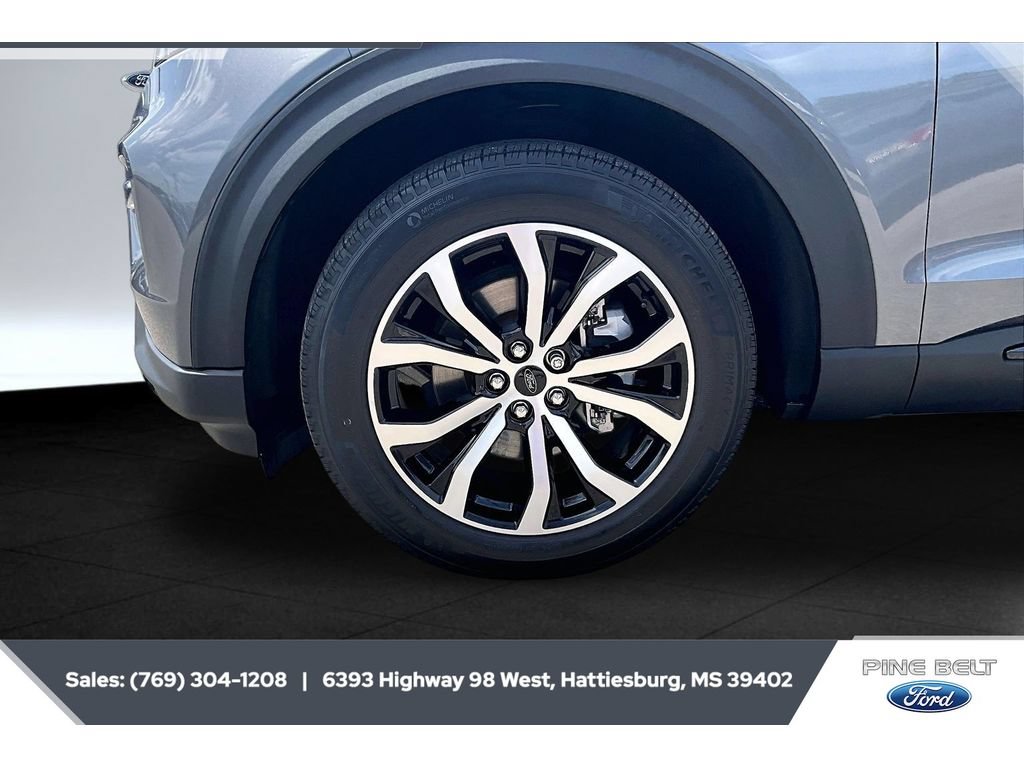 Certified 2022 Ford Explorer ST-Line w/ Class IV Trailer Tow Package RWD image 7