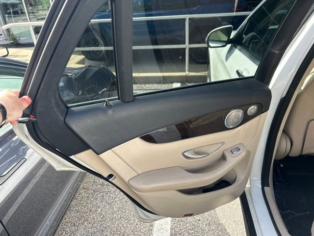 Used 2018 Mercedes-Benz GLC 300 4MATIC image 23