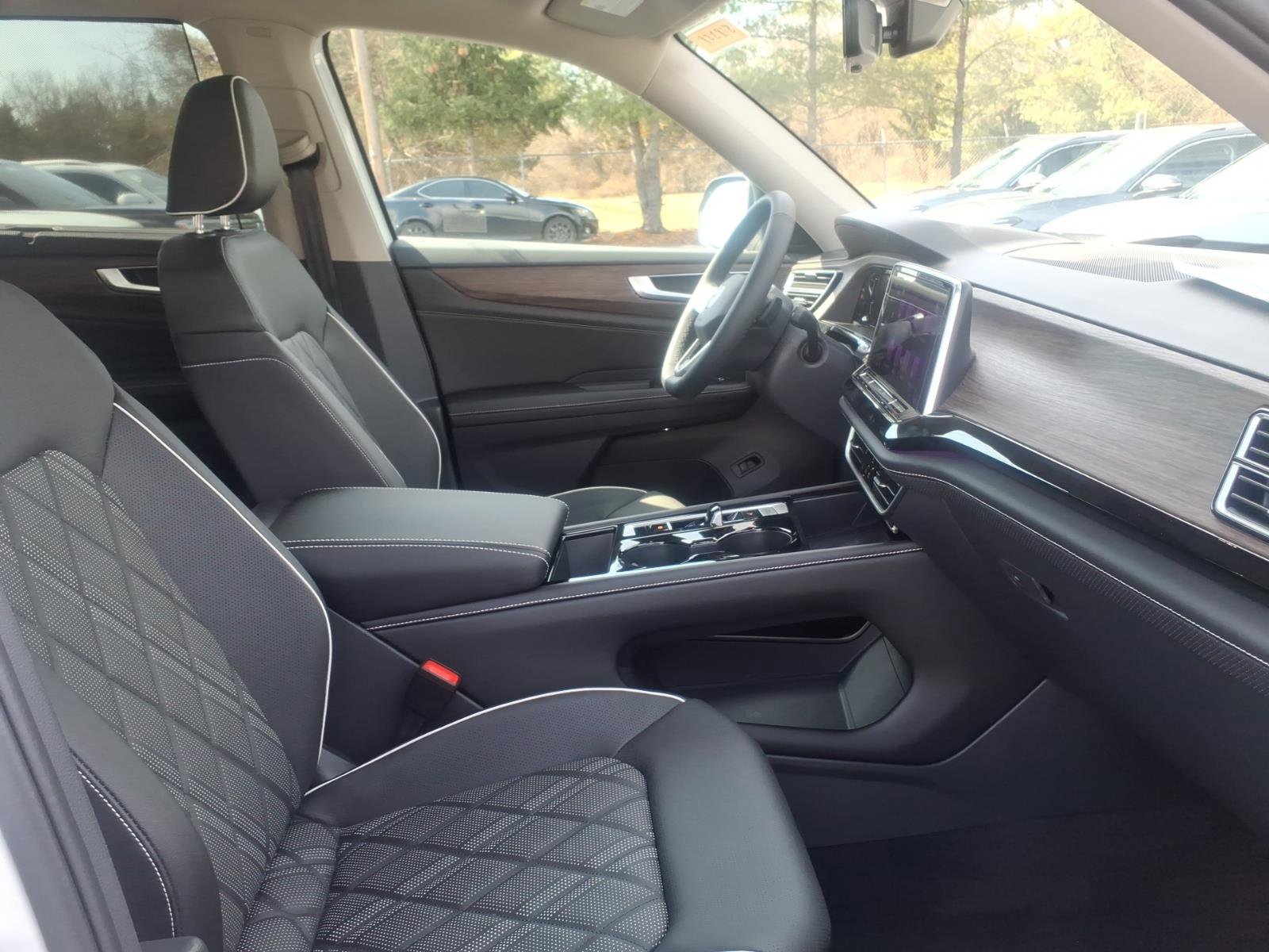 New 2026 Volkswagen Atlas SEL Premium R-Line image 5