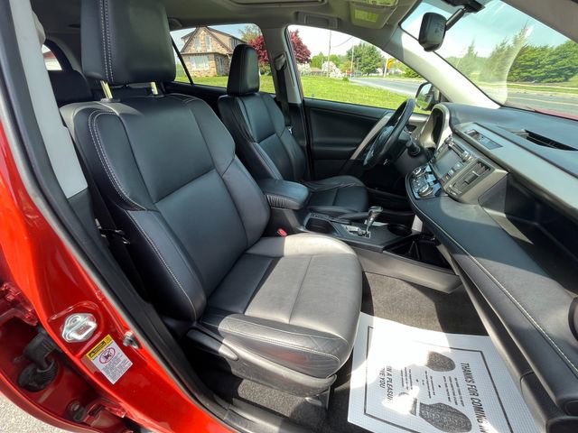 Used 2015 Toyota RAV4 Limited image 27