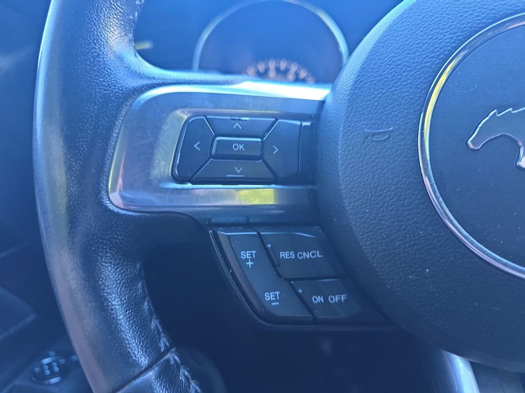 Used 2017 Ford Mustang Coupe RWD image 22