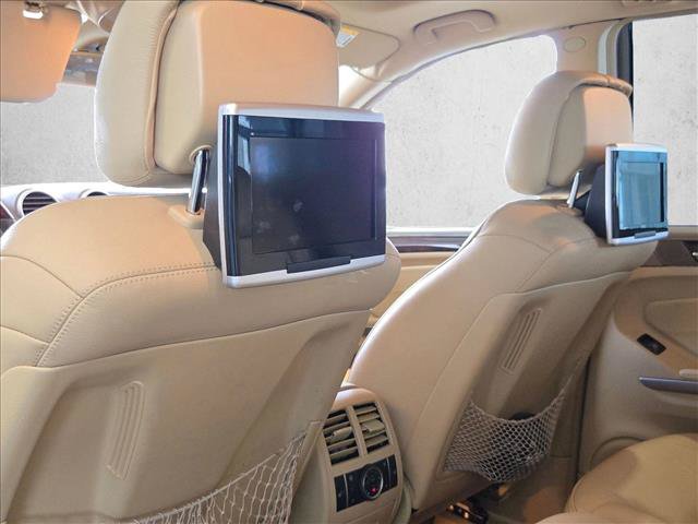 Used 2012 Mercedes-Benz GL 550 4MATIC image 17