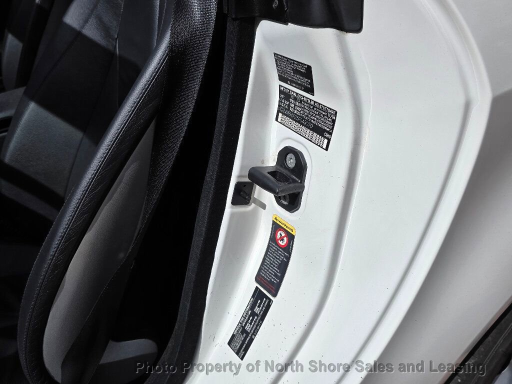 Used 2005 Mercedes-Benz SLK 350 Movie Star image 37