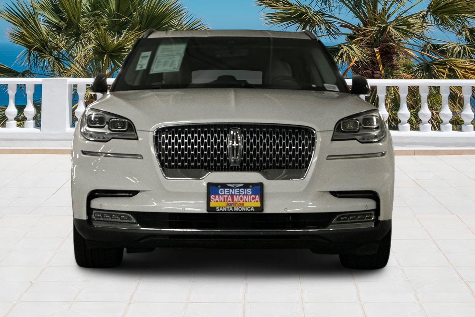 Used 2020 Lincoln Aviator Reserve w/ Equipment Group 202A image 9