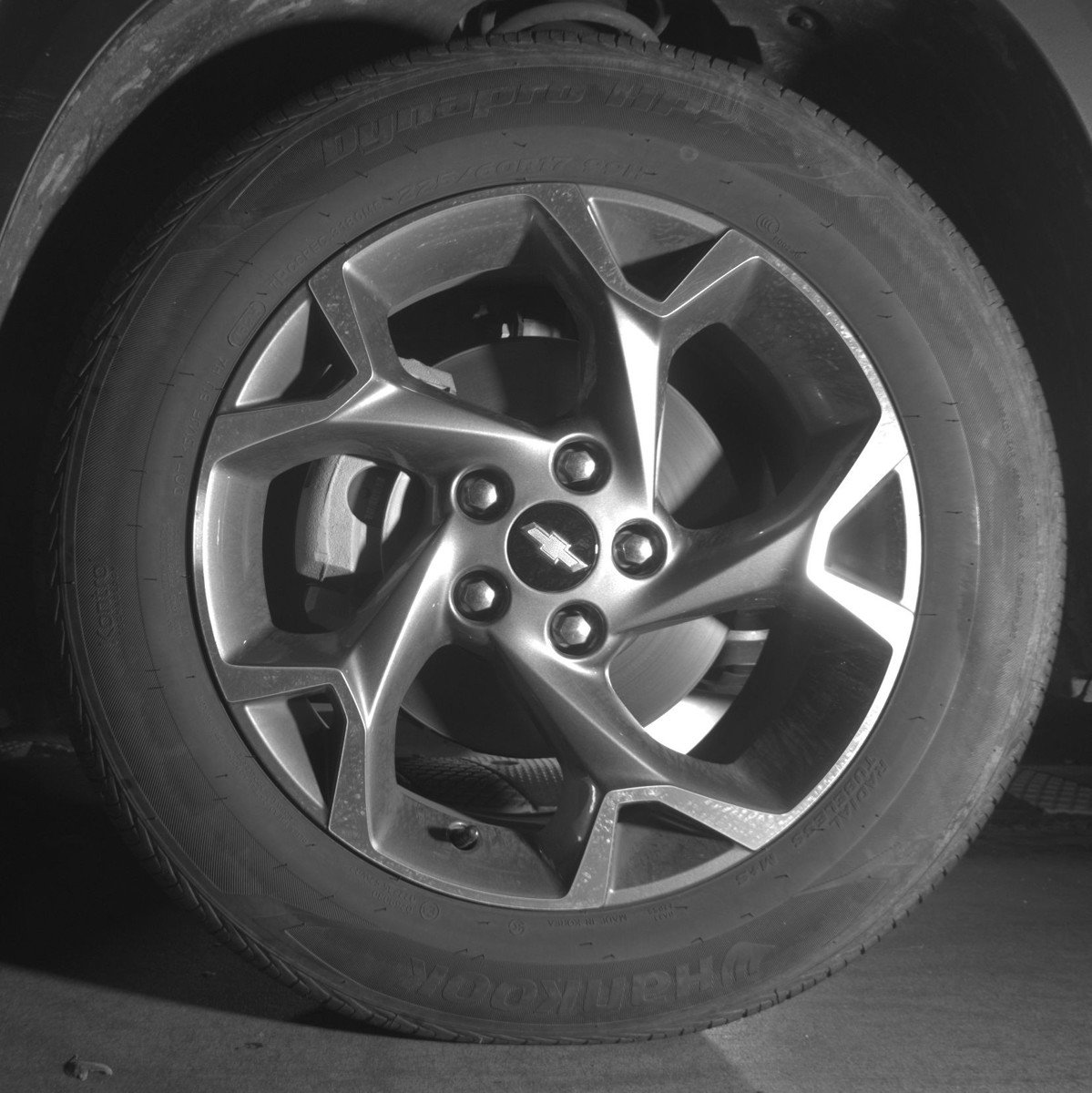 Used 2025 Chevrolet Trax LT FWD image 12