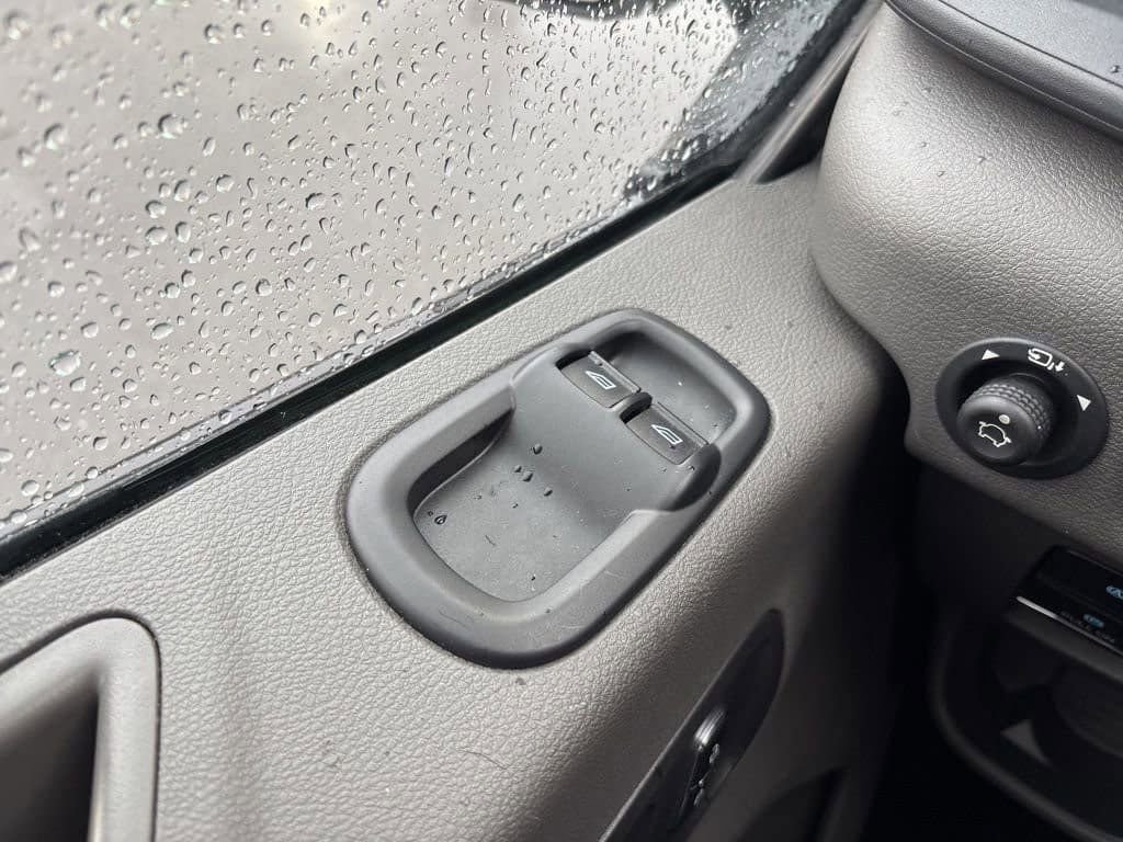 Used 2023 Ford Transit 350 XLT image 28