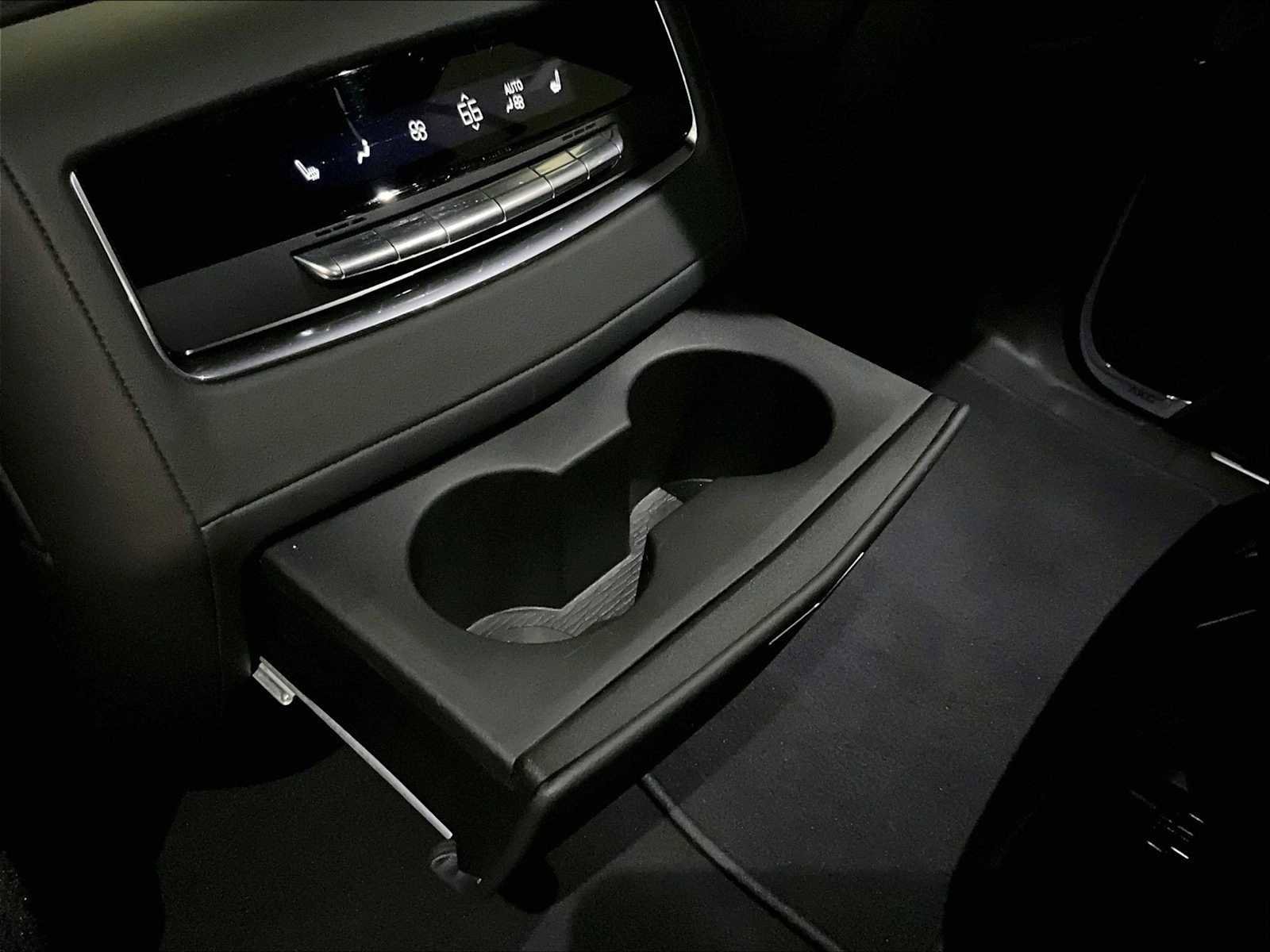 Used 2021 Cadillac Escalade ESV Premium Luxury w/ Driver Assist Tech Package image 25