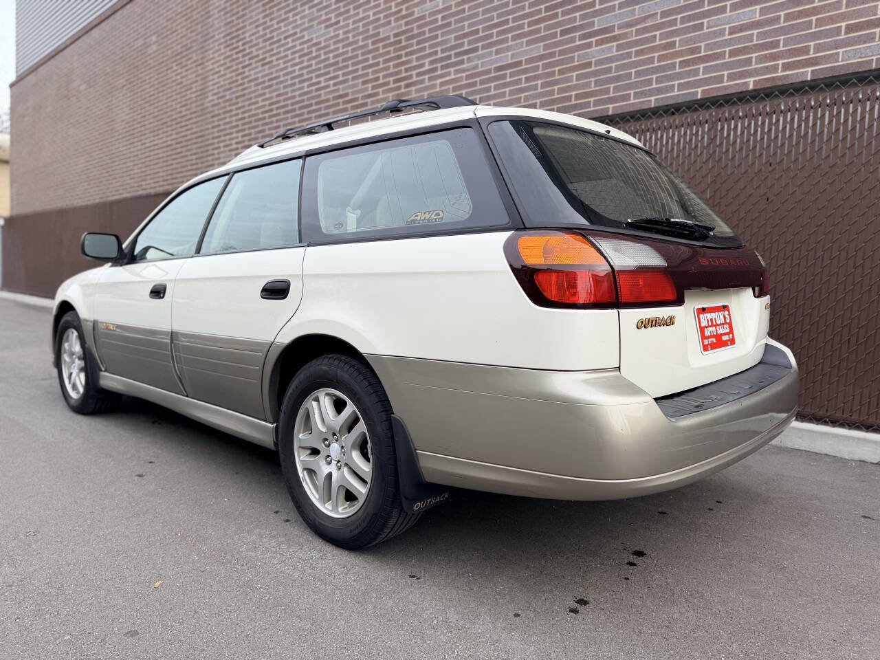 Used 2003 Subaru Outback Wagon image 4