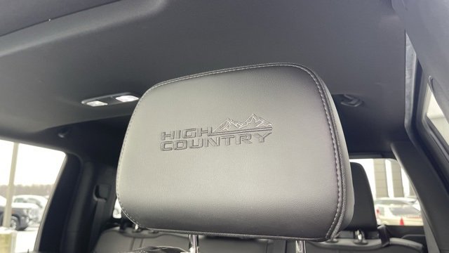 Used 2020 Chevrolet Silverado 3500 High Country image 24