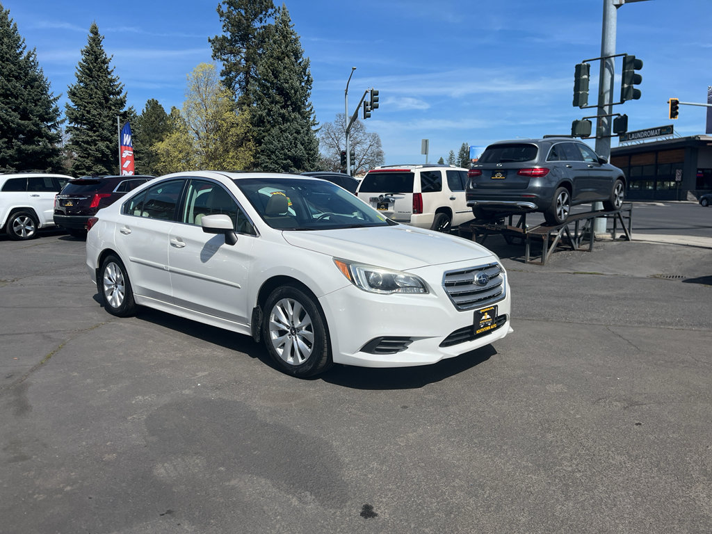 Used 2015 Subaru Legacy 2.5i Premium w/ Moonroof Package AWD/4WD image 10