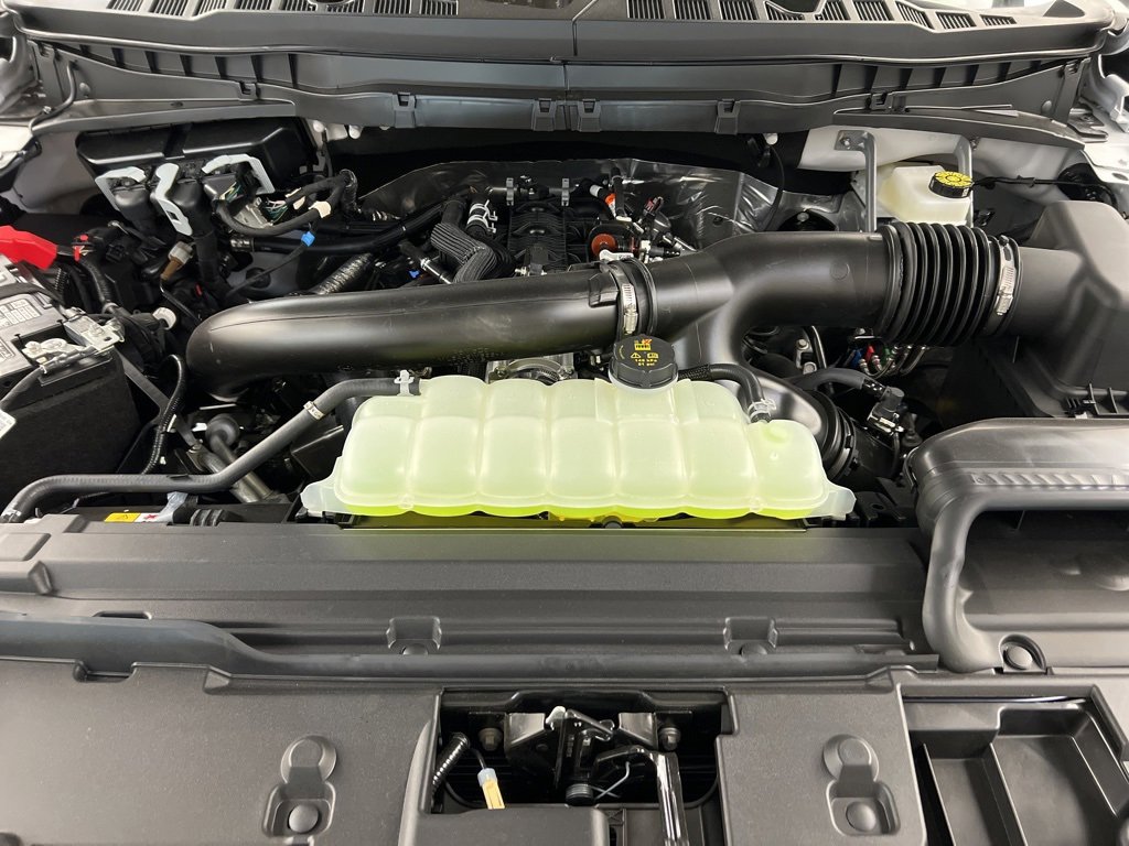 New 2025 Ford F150 Platinum w/ Equipment Group 702A High image 44