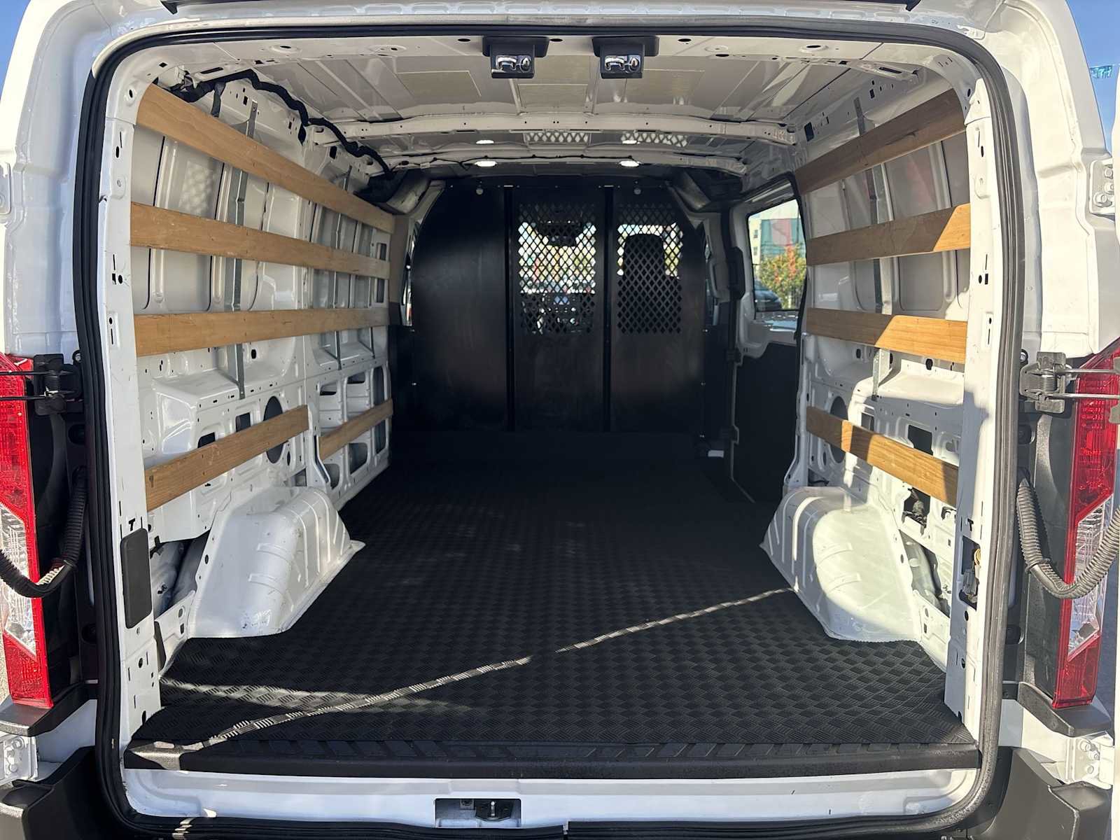 Used 2024 Ford Transit 250 Low Roof w/ Exterior Upgrade Package image 22