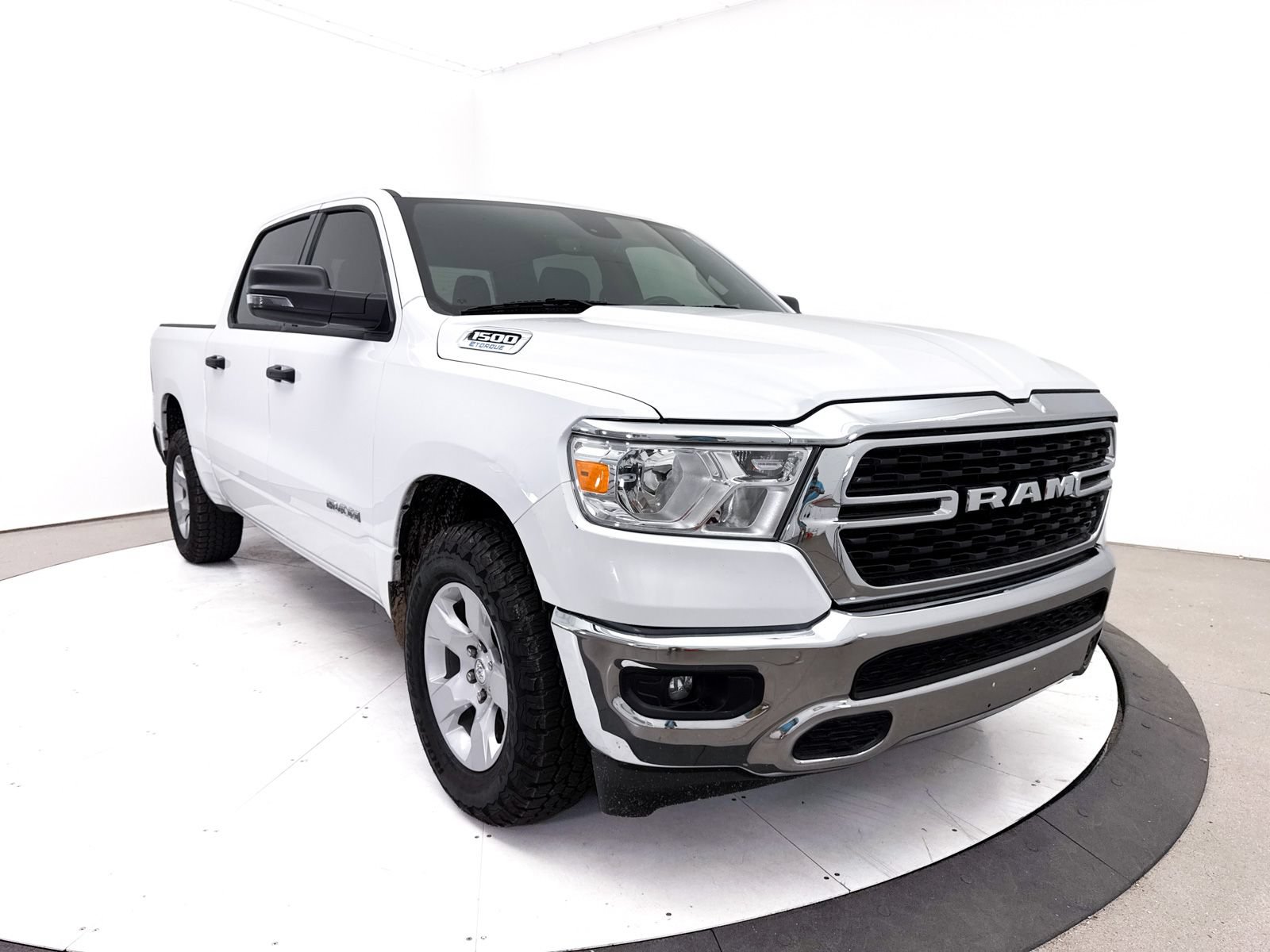 Used 2024 RAM 1500 Big Horn RWD image 9