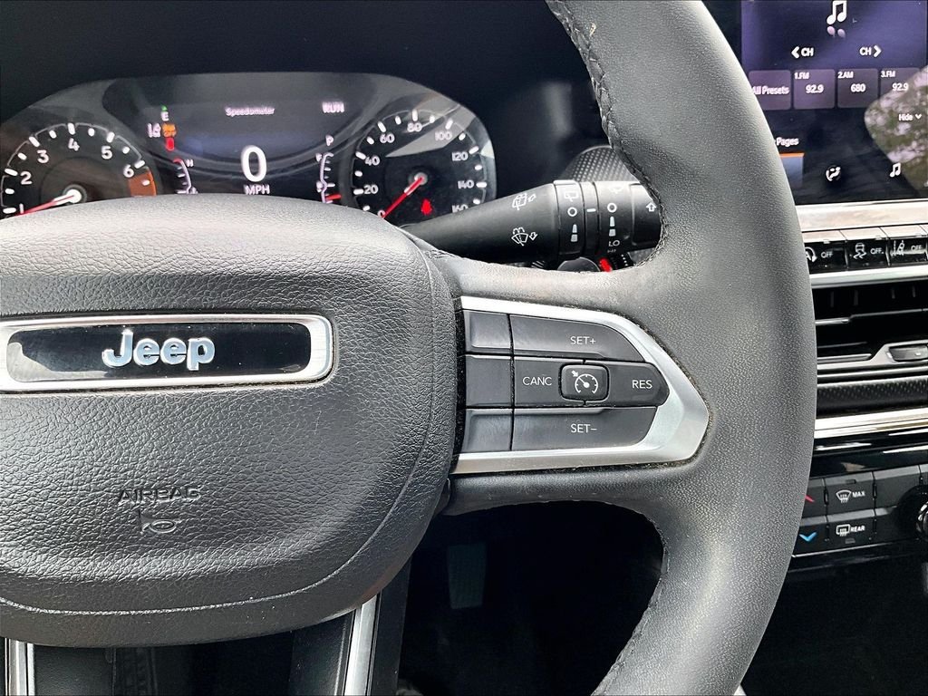 Used 2022 Jeep Compass Latitude AWD/4WD image 23