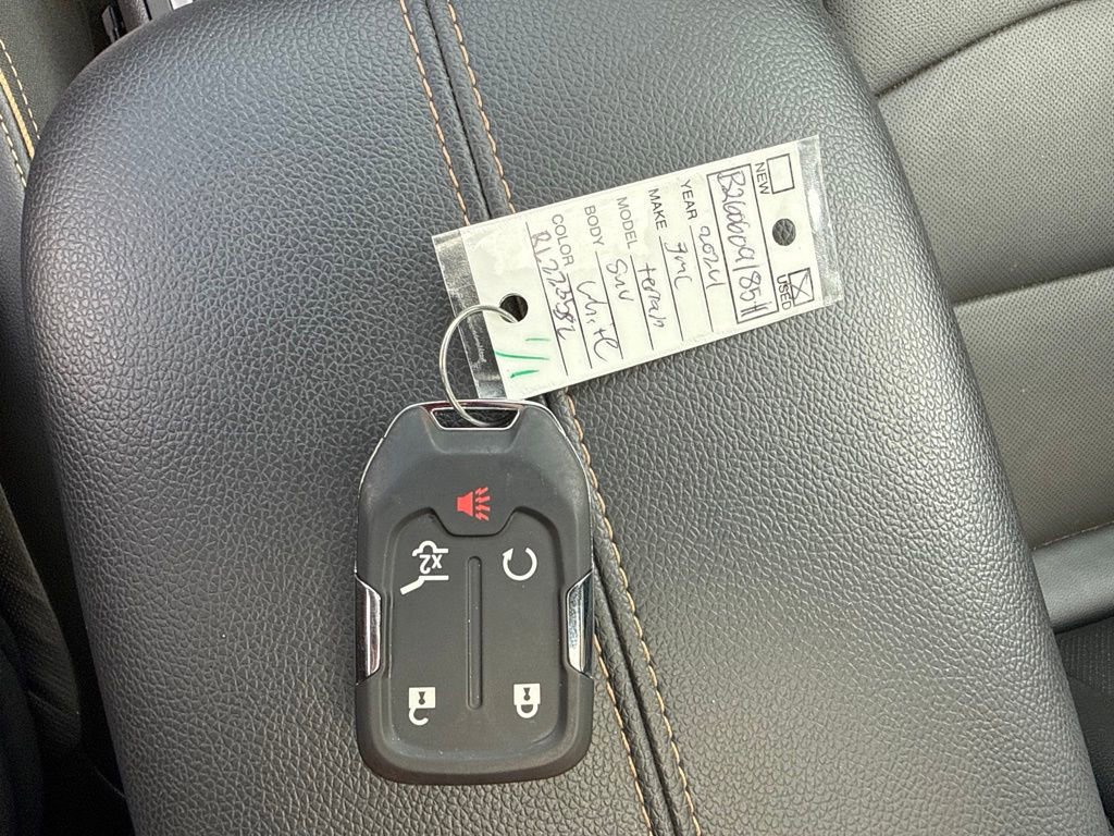 Used 2024 GMC Terrain AT4 w/ LPO, 'HIT The Road' Package AWD/4WD image 38