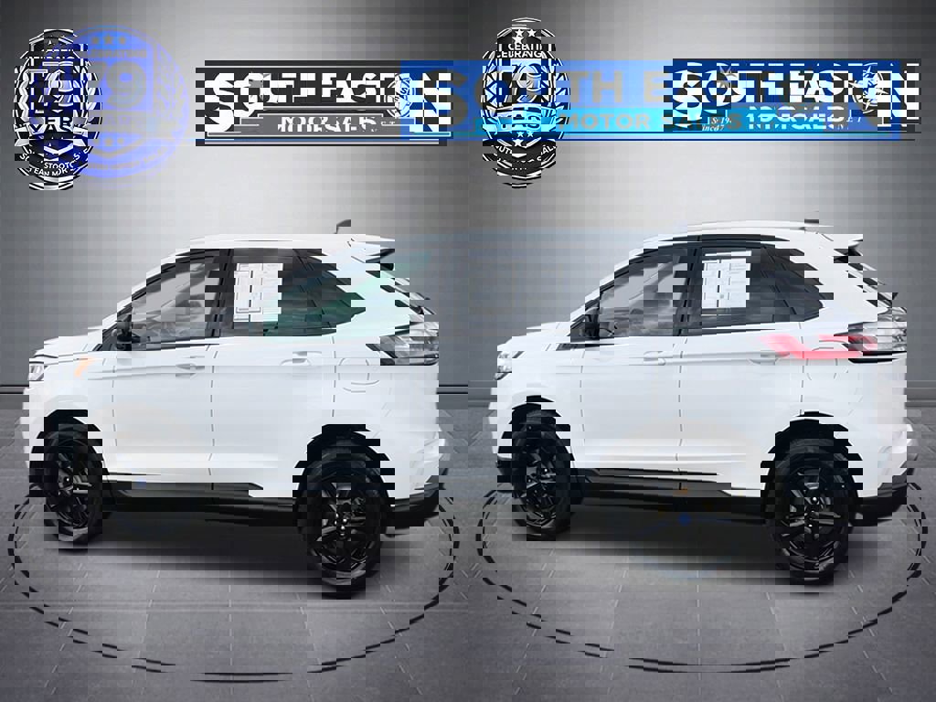 Used 2021 Ford Edge SE image 8