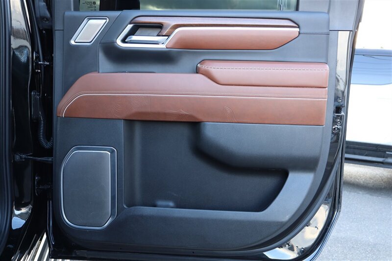 Used 2025 GMC Sierra 3500 Denali Ultimate AWD/4WD image 27