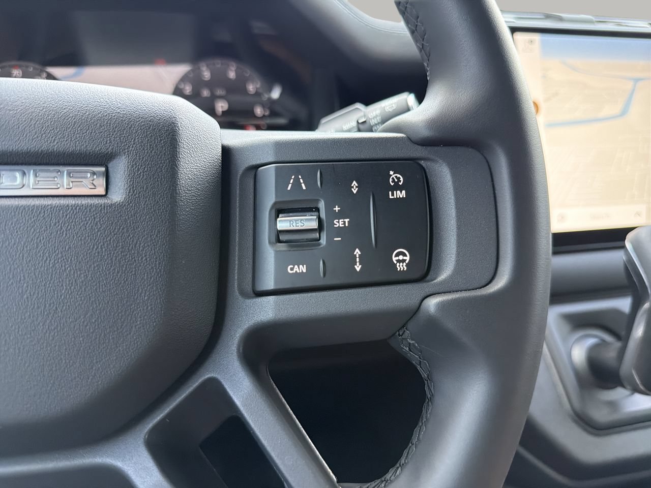Used 2025 Land Rover Defender 110 S AWD/4WD image 26