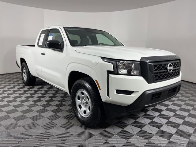 Used 2024 Nissan Frontier S w/ S Utility Package image 2