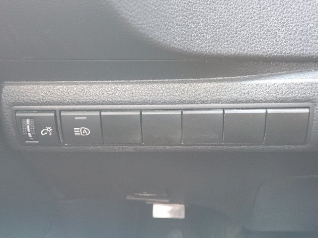 Used 2025 Toyota Corolla LE FWD image 19
