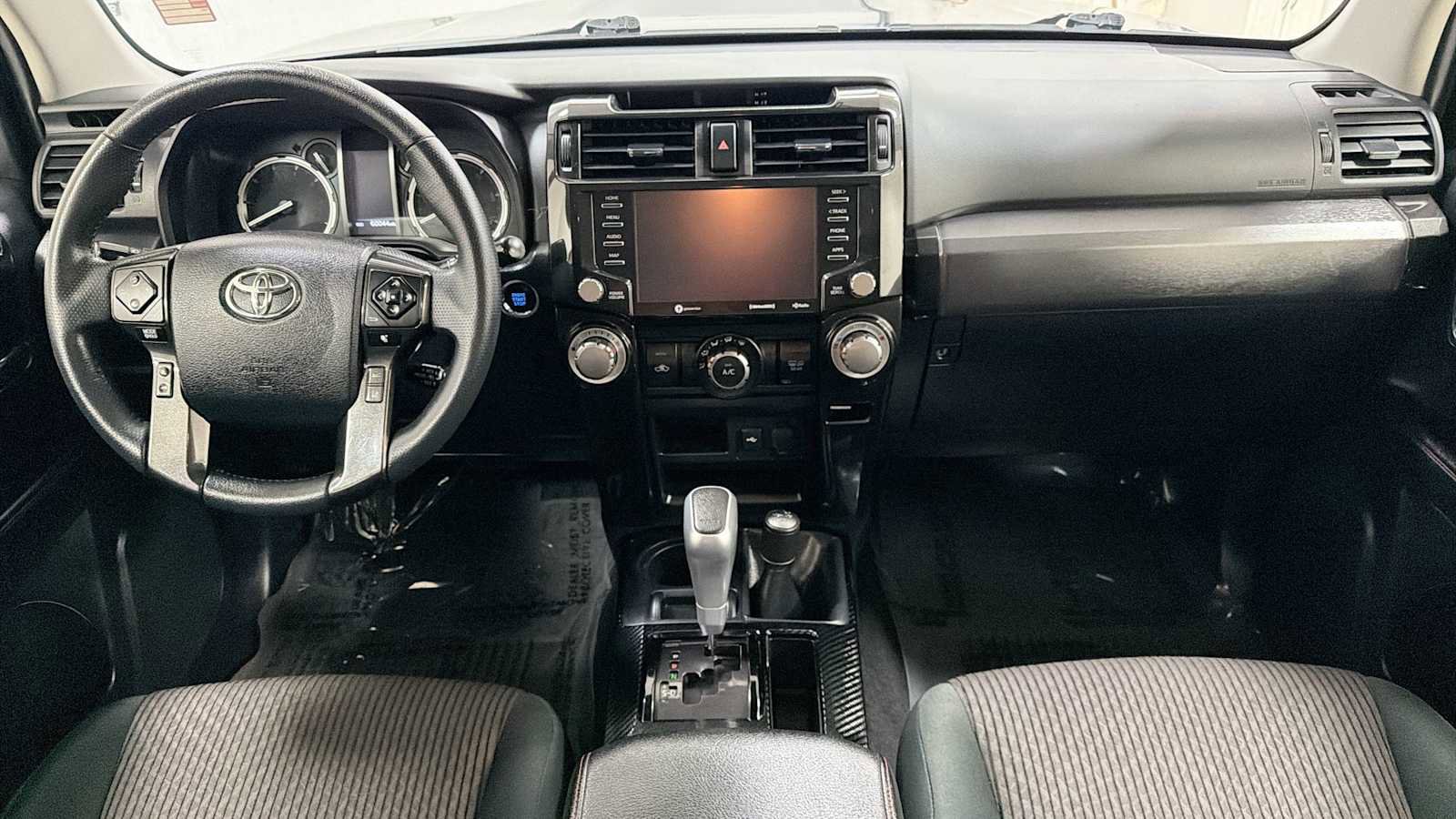 Certified 2022 Toyota 4Runner TRD Off-Road AWD/4WD image 26