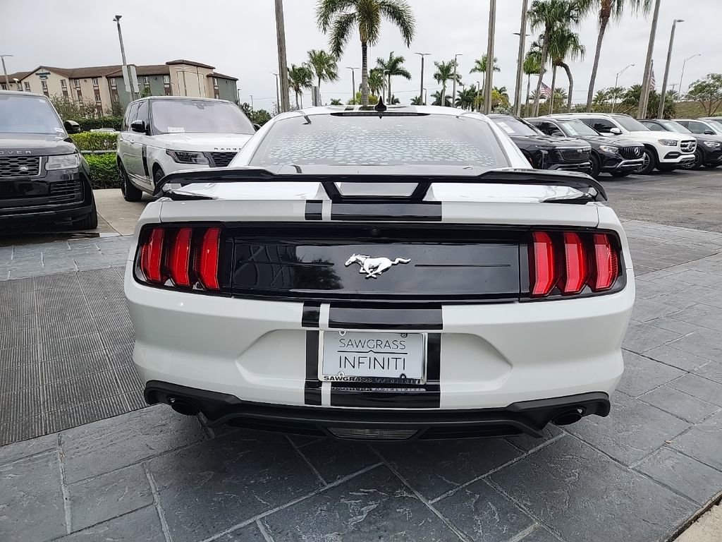 Used 2023 Ford Mustang Coupe image 9