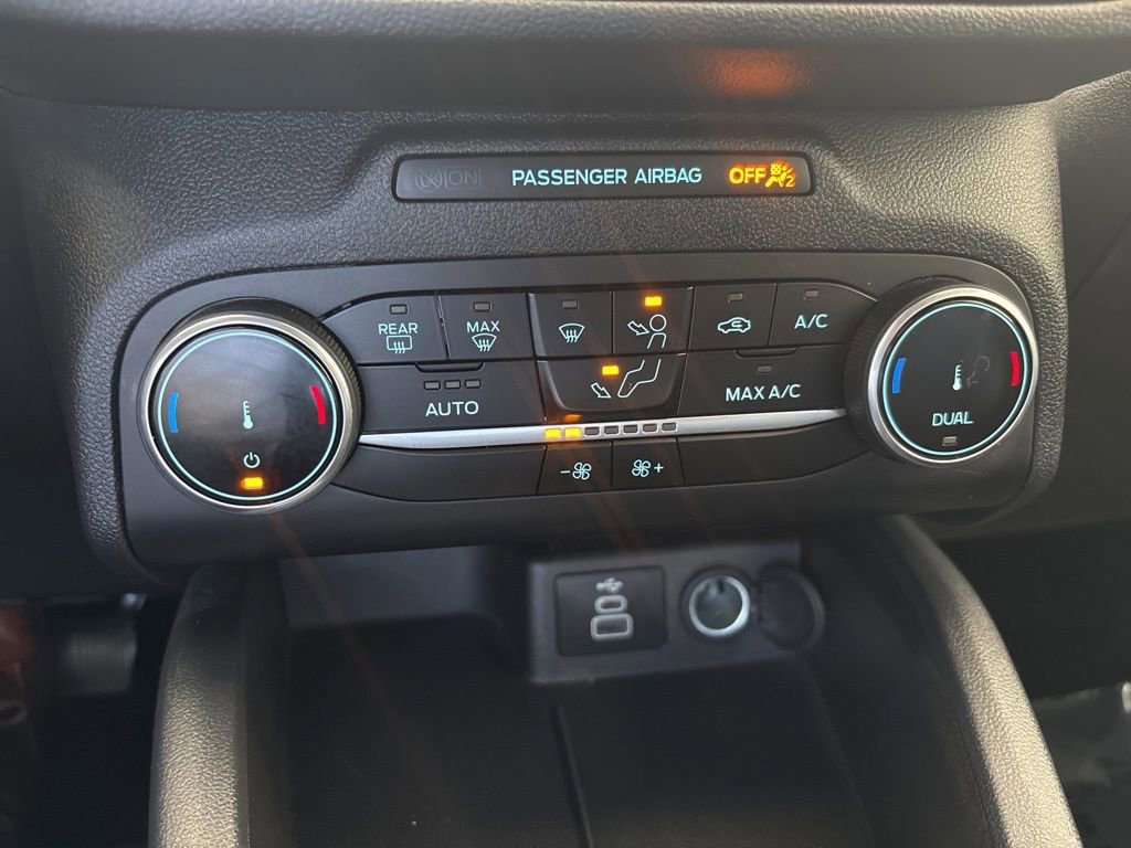 Used 2025 Ford Escape ST-Line image 15