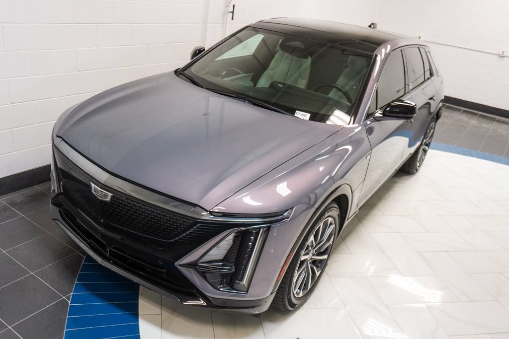 Used 2024 Cadillac Lyriq Sport AWD/4WD image 40