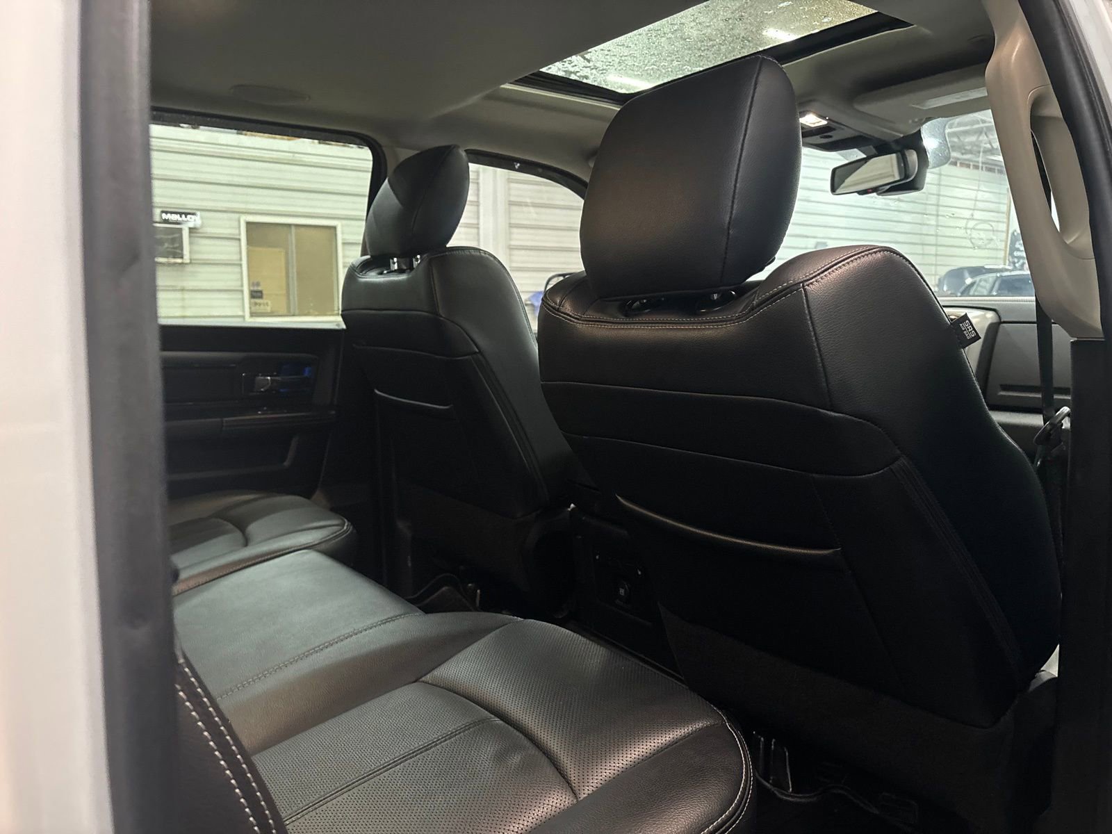 Used 2018 RAM 3500 Laramie w/ Sport Appearance Group image 31