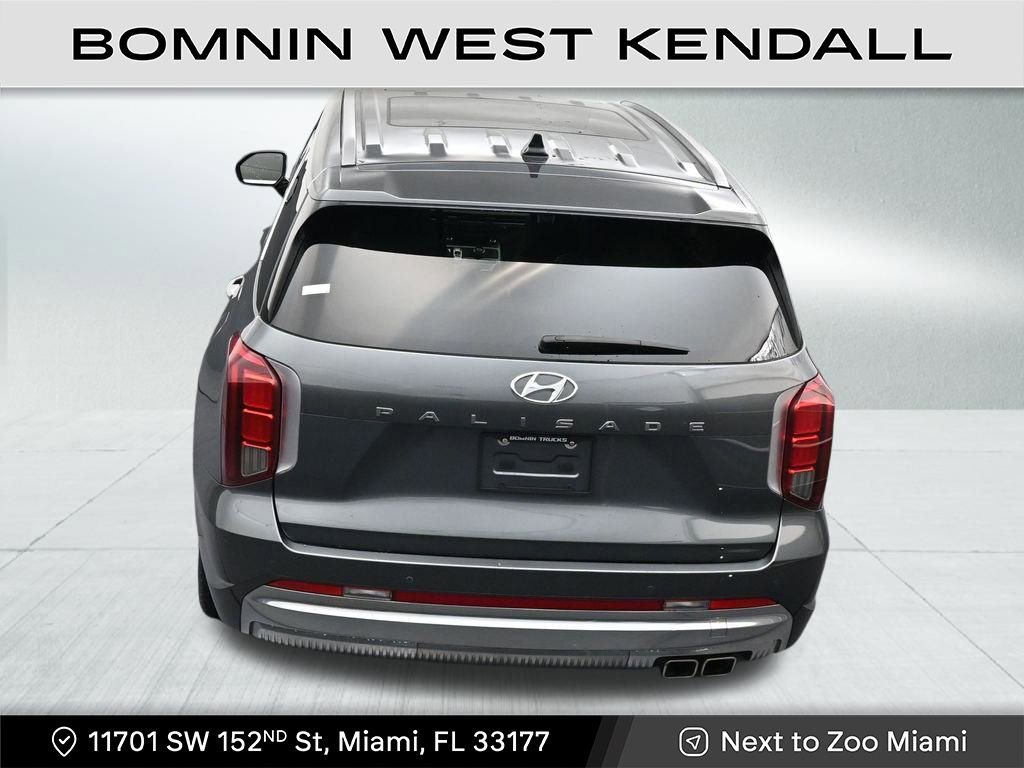 Used 2024 Hyundai Palisade Calligraphy image 15