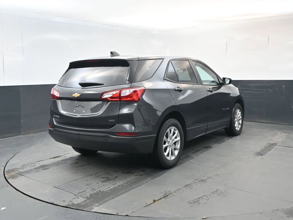 Used 2021 Chevrolet Equinox LS w/ LS Convenience Package image 5