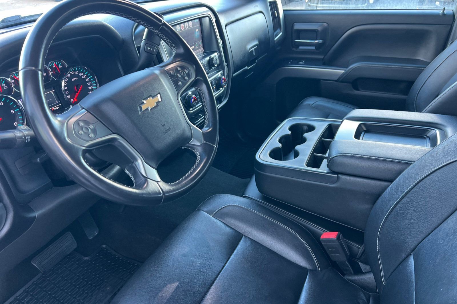 Used 2018 Chevrolet Silverado 1500 LT w/ All Star Edition image 10