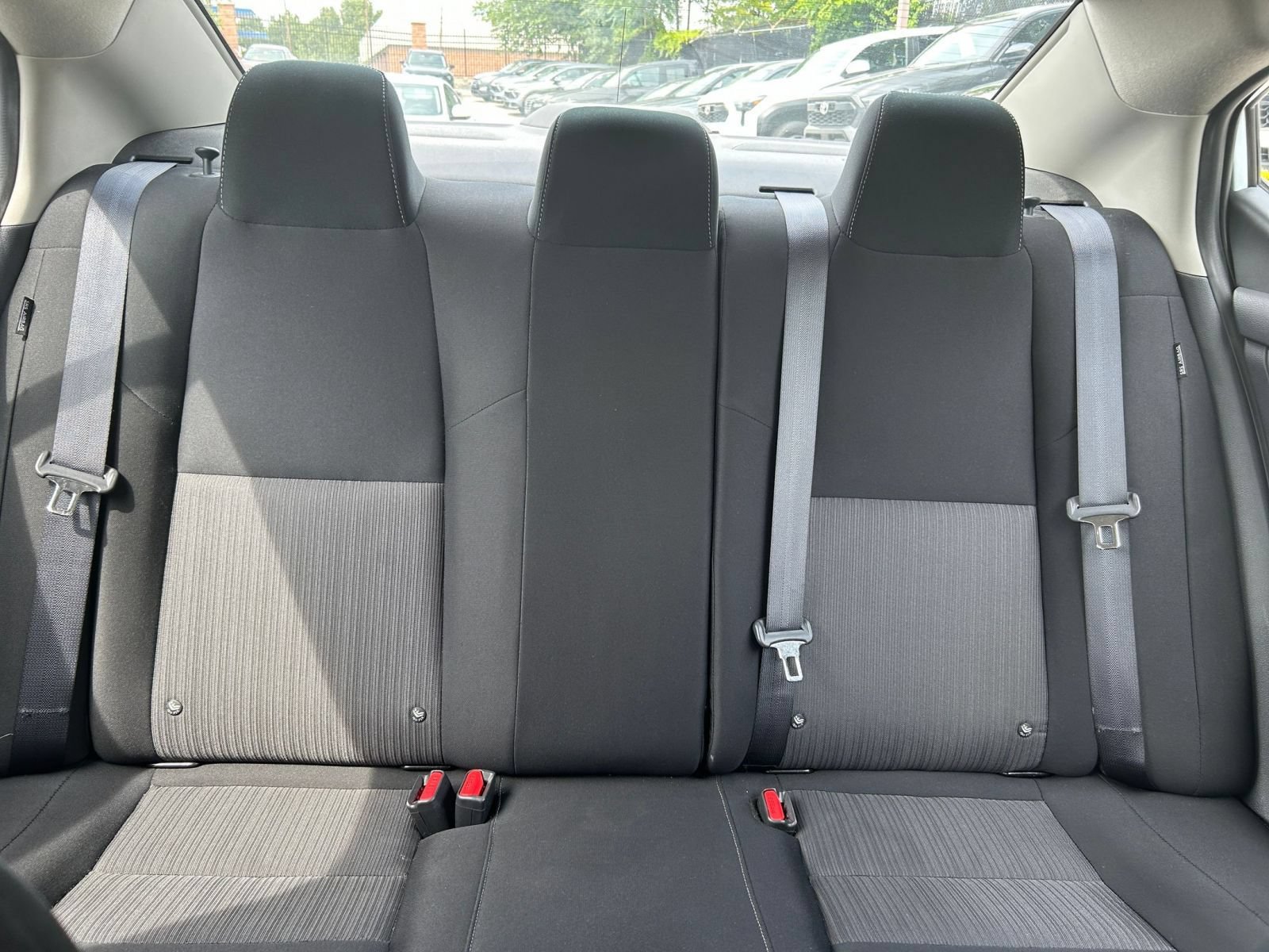 Used 2025 Nissan Sentra SV FWD image 33
