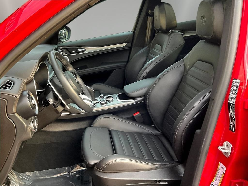 Used 2023 Alfa Romeo Stelvio Veloce AWD/4WD image 20